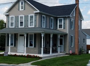 369 E Main St, Landisville, PA 17538