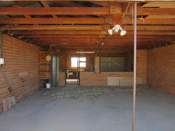 4th image of 6831 W Illinois St