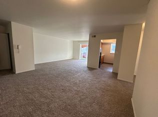 360 Maryland Ave APT 303, Oakmont, PA 15139