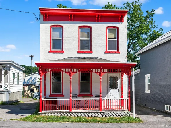 116 2nd Street, Port Ewen, NY 12417