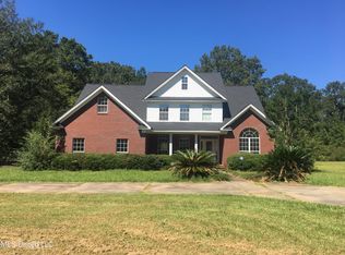 107 Live Oak Dr, Lucedale, MS 39452