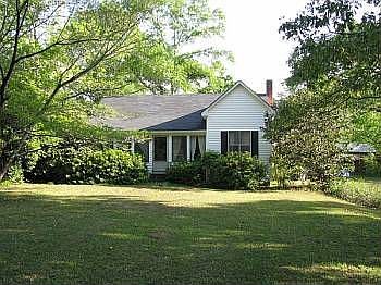 2nd image of 111 Odgen Dr