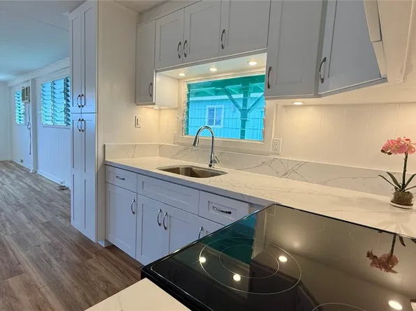 245 Keaniani Pl, Kailua, HI 96734