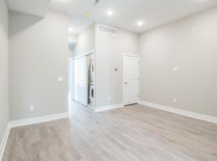 1206 N 24th St #C, Philadelphia, PA 19121