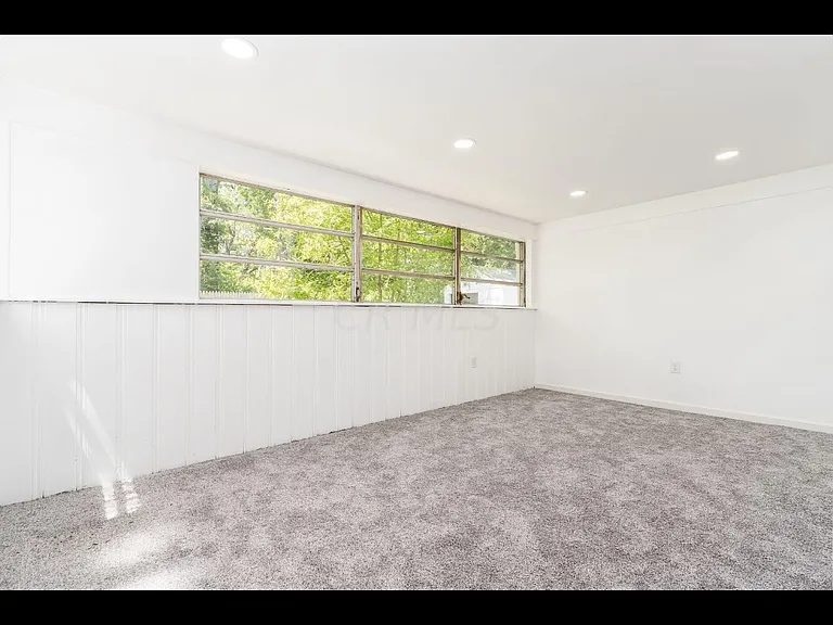 59 N Ashburton Rd — Photo 24