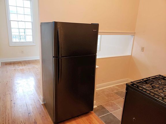 2nd image of 215 N Telemachus St #C