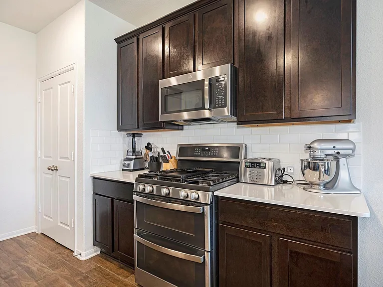 24311 Huntcliff Dr — Photo 12