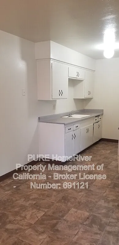 2 bed, 1.0 bath, $1,295 — Photo 2