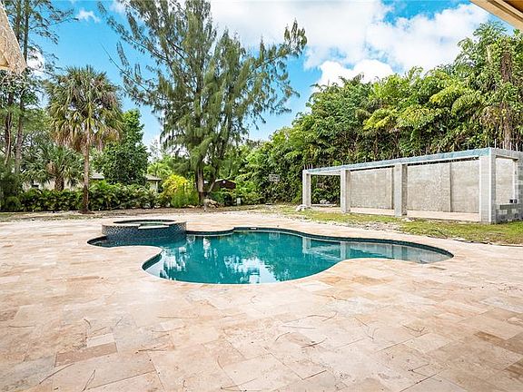 3rd image of 8723 NW 58th Ct