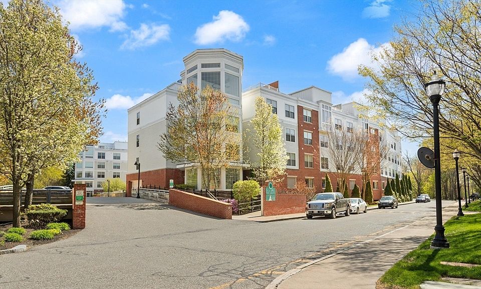 1st image of 7 Ballister St Unit 428