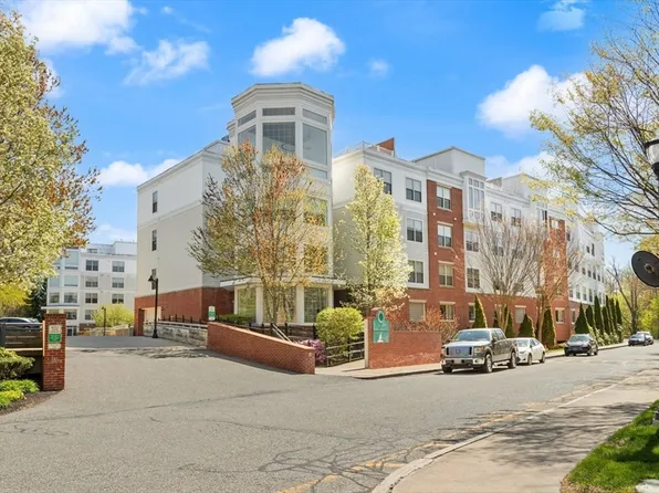 7 Ballister St Unit 428, Wakefield, MA 01880