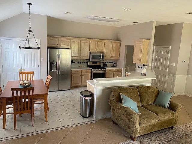 3781 Regency Cir — Photo 8