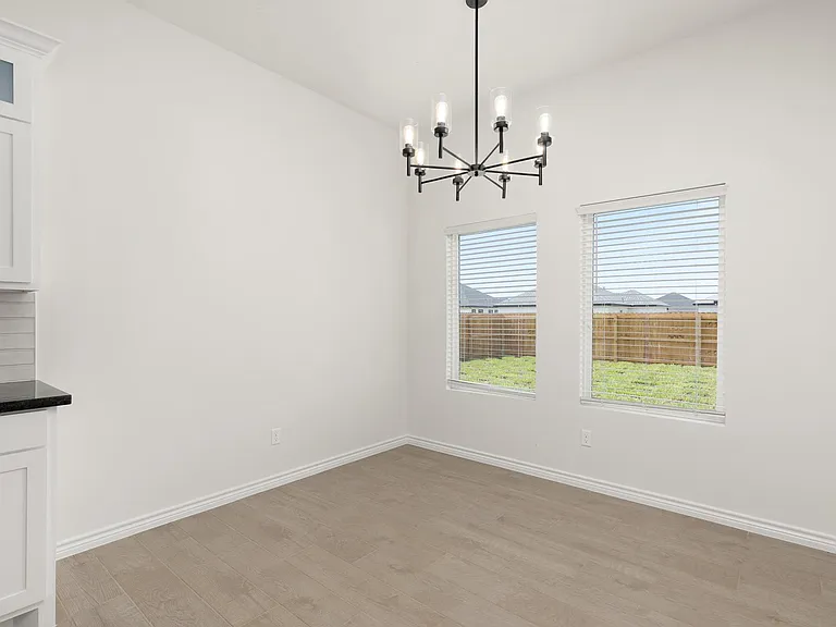 111 Hope Dr — Photo 4