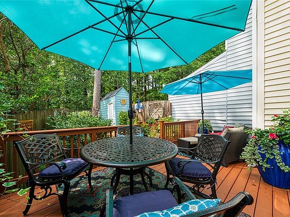 4th image of 1438 Old Virginia Ct SE #1438
