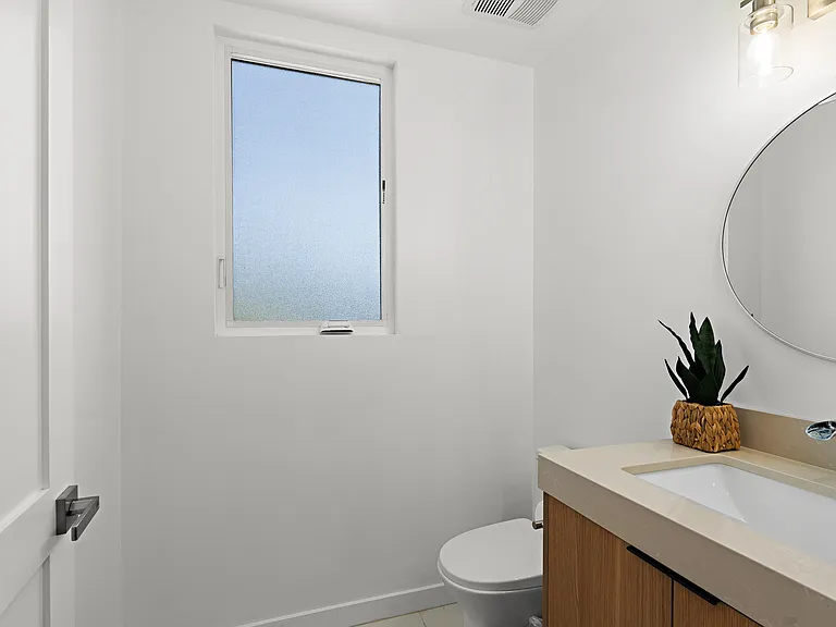4805 Matilija Ave — Photo 3
