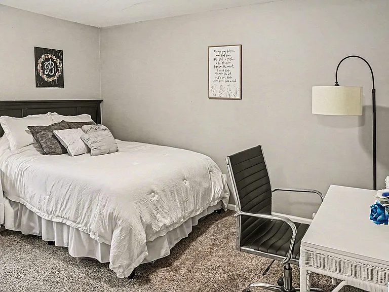 718 Natchez Trl — Photo 11