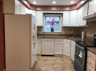 2425 S Warnock St, Philadelphia, PA 19148