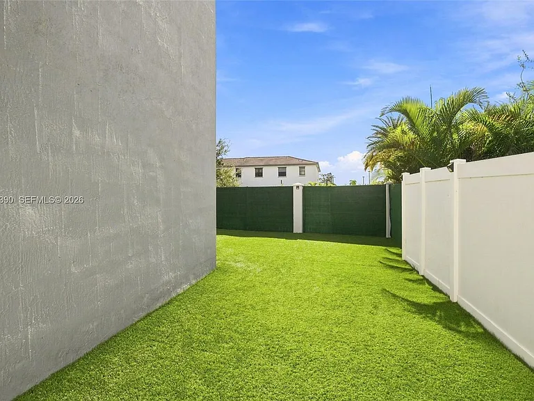 20369 NW 5th Ct #20369 — Photo 28
