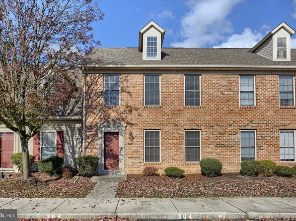 204 N Timber Ct, Harrisburg, PA 17110