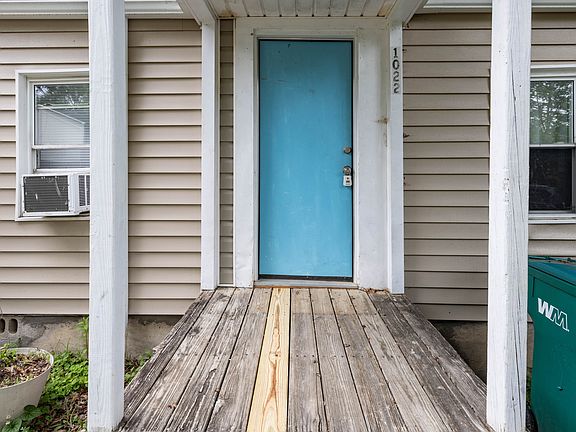 5th image of 1022 Wood St