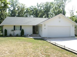 568 Cornett Branch Rd, Four Seasons, MO 65049