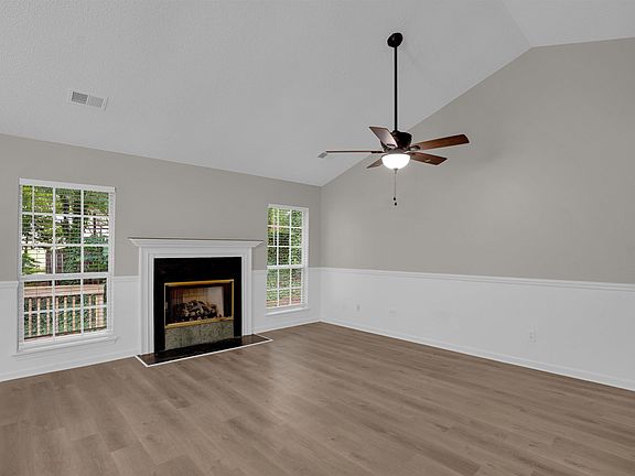 5th image of 100 Beech Tree Ct