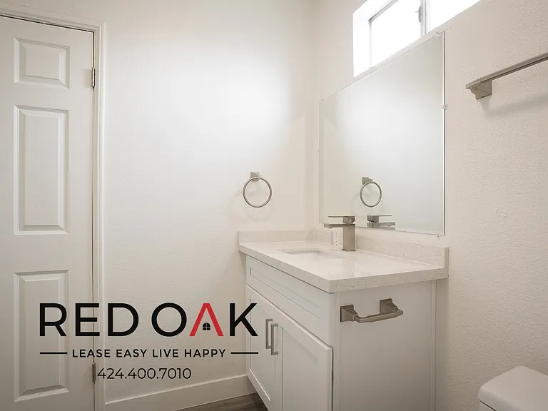479 E 49th St #481-1/4 — Photo 21