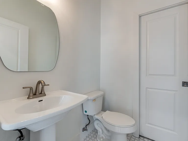 5711 Ross Ave #5 — Photo 12
