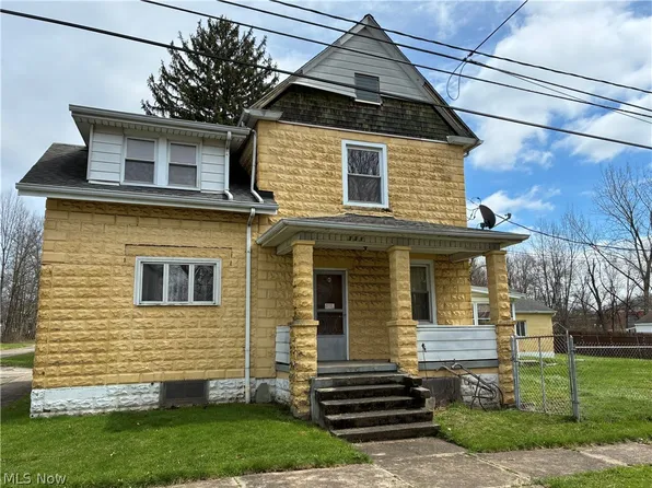 331 Wood Ave, Niles, OH 44446