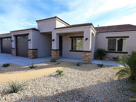 2nd image of 2978 Esmerelda Dr