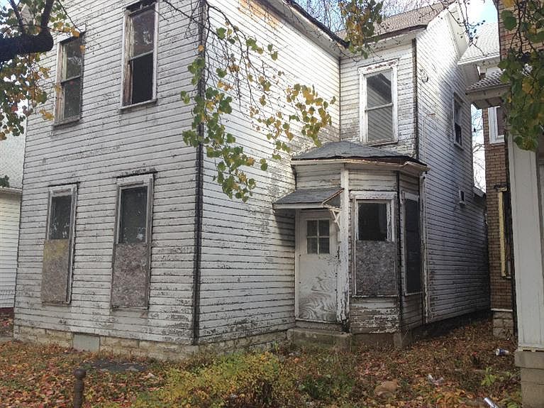 1st image of 1410 Wayne Ave