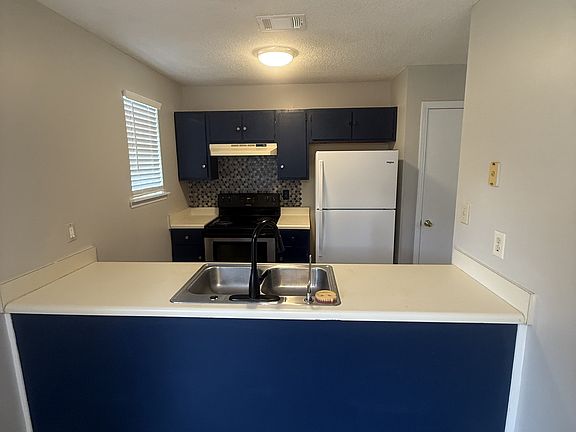 4th image of 109 Mauldon Ct