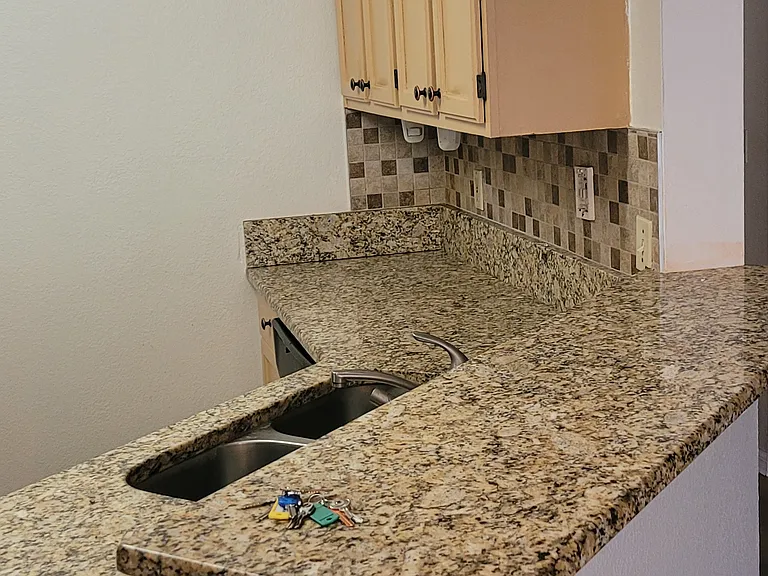 4817 Normandy Pl — Photo 6