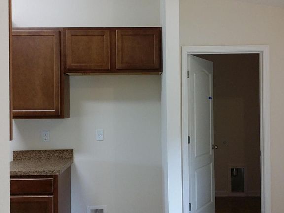 3rd image of 8568 Meadow Springs Dr