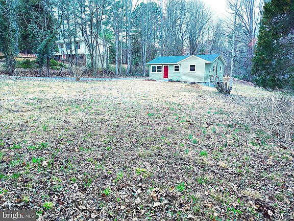 5th image of 79 Pine View Dr