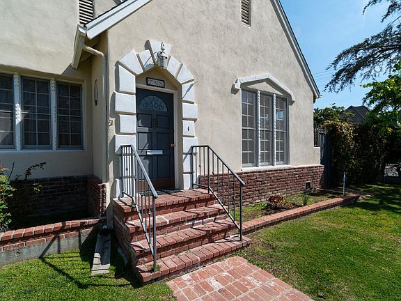 4th image of 268 S Larchmont Blvd