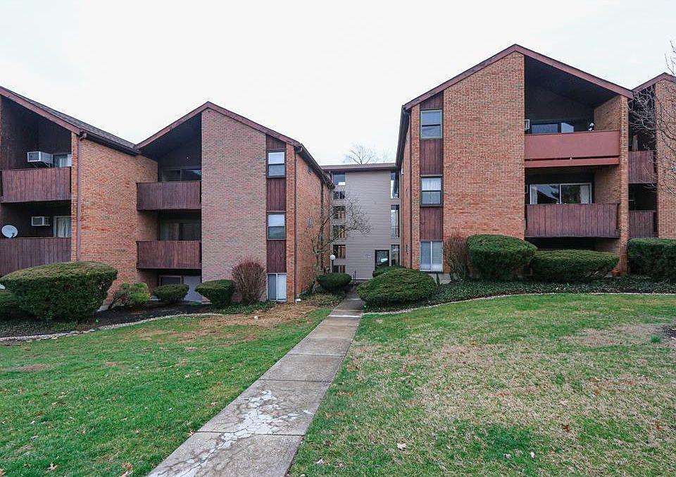 1st image of 4902 Chalet Dr APT 5