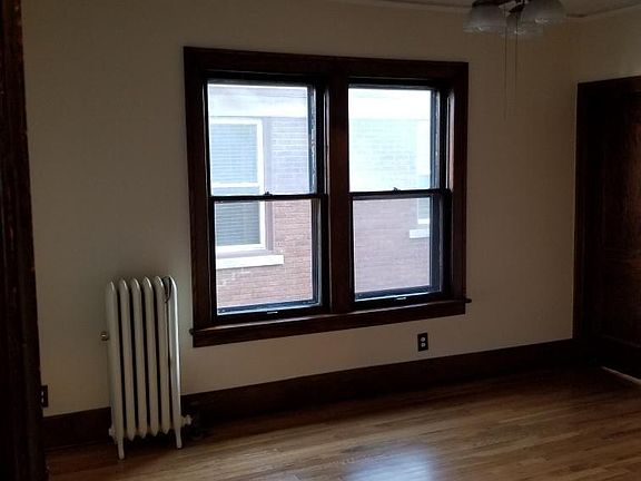 Dining/living room