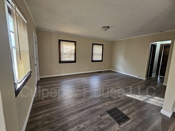 2nd image of 1046 Slater St