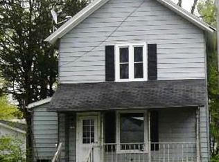 209 N Main St, Reeseville, WI 53579