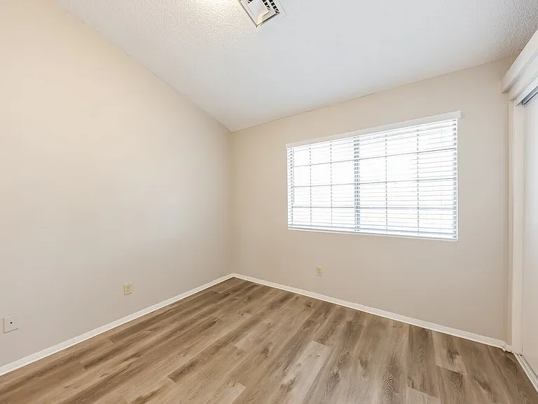 5719 W Michigan Ave — Photo 13