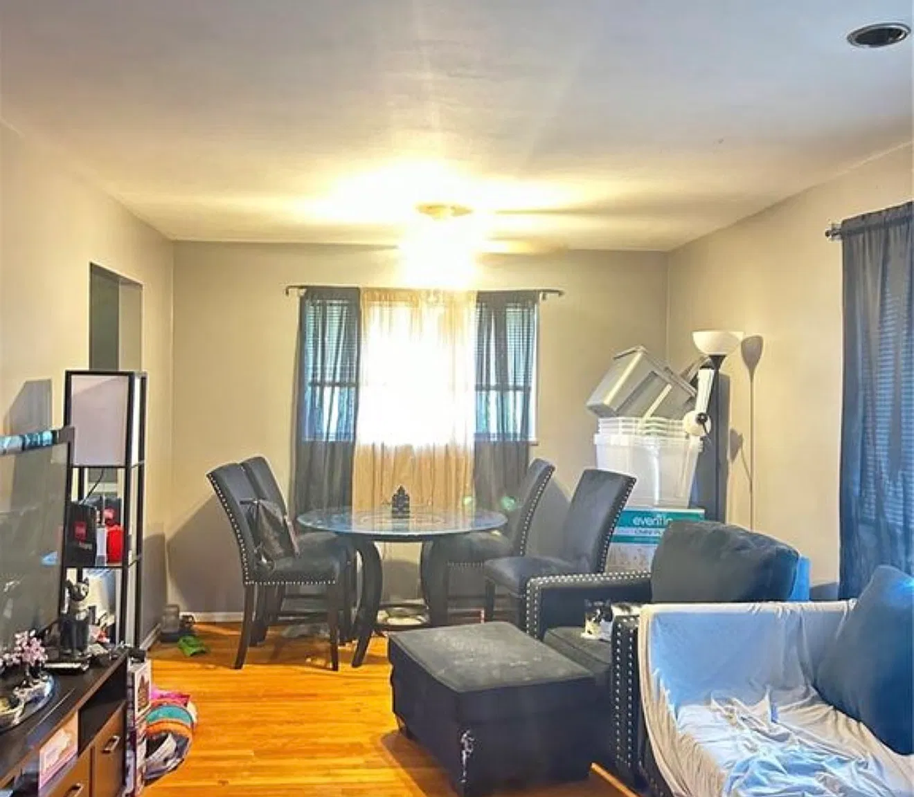 2 bed, 960 sqft, $1,250 — Photo 2