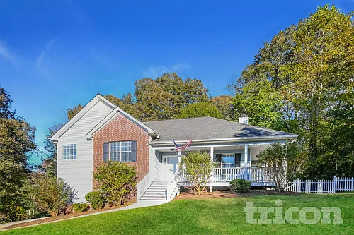 665 Skyline Dr Photo 1