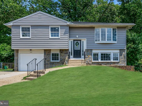 224 Stephen Dr, Cinnaminson, NJ 08077