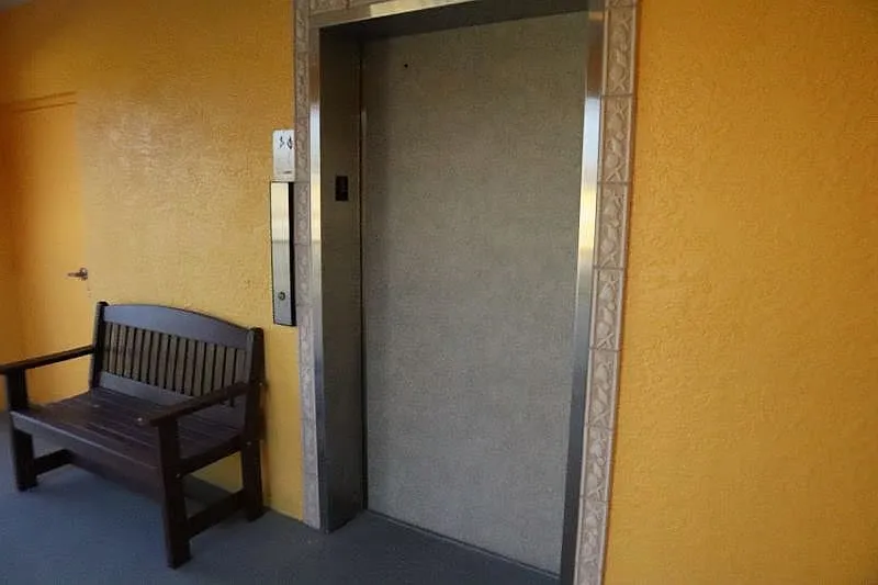 2 bed, 996 sqft, $1,600 — Photo 4