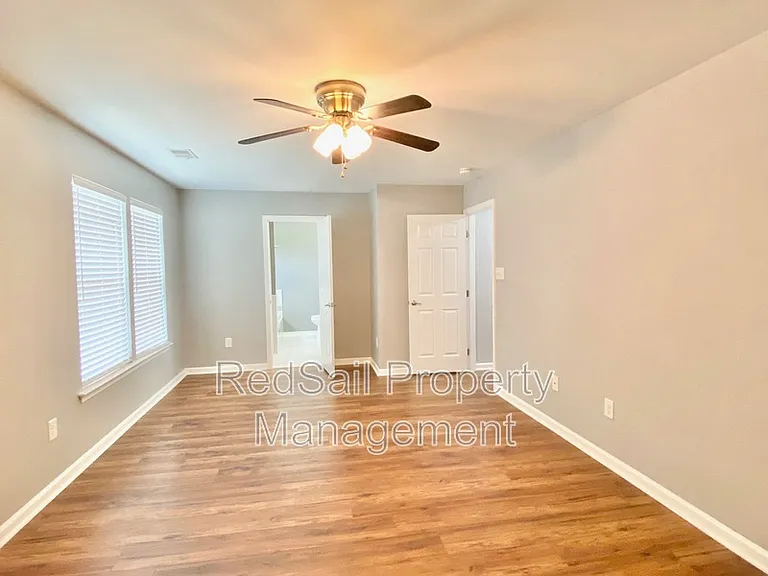 642 Kelso Dr — Photo 21