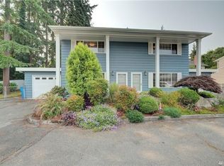 943 N 163rd St, Shoreline, WA 98133