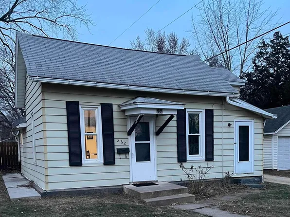 262 17th Ave N, Clinton, IA 52732
