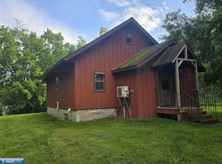 4776 Cedar Island Dr, Eveleth, MN 55734