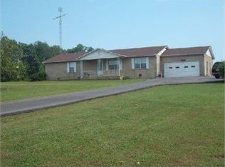 3180 Elkhorn Rd, Paris, TN 38242